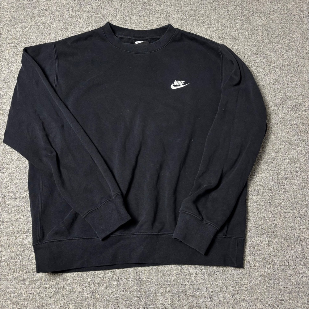 Nike Sweatshirt Mens Medium Crewneck Black Embroidered Logo Pullover Fleece